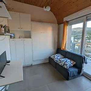 Appartement Calme Avec Vue Degagee, Nice